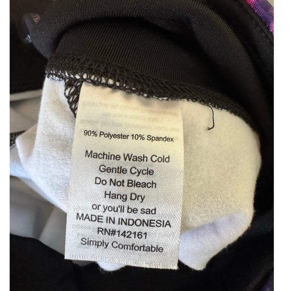 LuLaRoe Women's Small Capri Legging Activewear Colorful Moisture Wicking Comfort - Picture 3 of 6